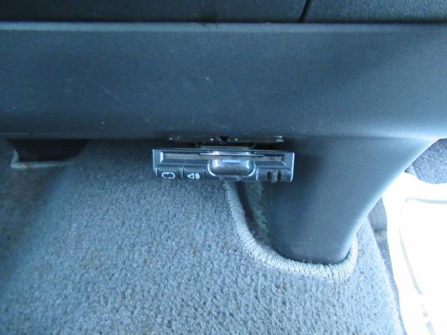 ハイエースバン ロングDX 3.0リッターディーゼルターボ NOX適合車 フルセグナビ ETC タイミングベルト交換済み 両側スライドドア キーレス 車検整備 保証付き(24枚目)