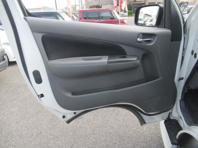 ＮＶ３５０キャラバンバン ロングライダープレミアムＧＸターボ　Ｂｌｕｅｔｏｏｔｈ対応フルセグナビ　バックカメラ　ＥＴＣ　スマートキー　プッシュスタート　タイミングチェーン電動格納式ドアミラー両側スライドドア　Ｗエアコン　Ｒヒーター　キセノンライト　車検整備保証付（43枚目）