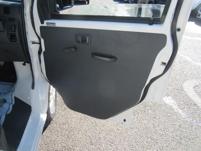 ハイゼットカーゴ スペシャル　純正ＡＭ／ＦＭラジオ　集中ドアロック　ハイルーフ　両側スライドドア　プライバシーガラス　タイミングチェーン　乗車定員２／４人　積載量３５０／２５０ｋｇ　車検２年付　ＯＢＤ診断済　修復歴無し（29枚目）