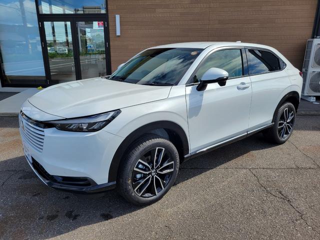 ヴェゼル ｅ：ＨＥＶＺ　Ｈｏｎｄａ　ＣＯＮＮＥＣＴディスプレー　Ｂｌｕｅｔｏｏｔｈ接続　ＥＴＣ２．０　ワイヤレス充電器　運転席＆助手席シートヒーター　パワーテールゲート　ブラインドスポットインフォメーション（13枚目）
