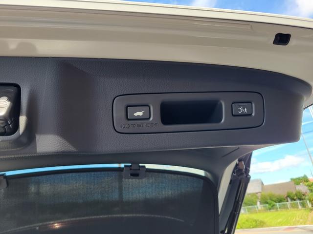 ヴェゼル ｅ：ＨＥＶＺ　Ｈｏｎｄａ　ＣＯＮＮＥＣＴディスプレー　Ｂｌｕｅｔｏｏｔｈ接続　ＥＴＣ２．０　ワイヤレス充電器　運転席＆助手席シートヒーター　パワーテールゲート　ブラインドスポットインフォメーション（19枚目）