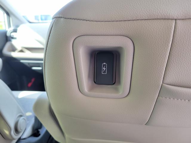 フリード ｅ：ＨＥＶエアーＥＸ　９インチＨｏｎｄａ　ＣＯＮＮＥＣＴナビ　純正ＥＴＣ　無限フロント・サイド・リアスポイラー　無限テールゲートスポイラー　無限フロントグリル　無限ドアバイザー　社外１６インチアルミホイール　シートヒーター（22枚目）