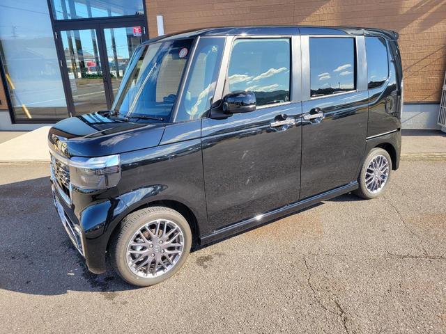 Ｎ－ＢＯＸカスタム ターボ　９インチＨｏｎｄａＣＯＮＮＥＣＴナビ　Ｂｌｕｅｔｏｏｔｈ接続　ＬＥＤフォグライト　純正音声ＥＴＣ　運転席＆助手席シートヒーター　オートリトラミラー　両側パワースライドドア　革巻ステアリング（15枚目）