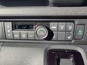 ターボ　９インチＨｏｎｄａＣＯＮＮＥＣＴナビ　Ｂｌｕｅｔｏｏｔｈ接続　ＬＥＤフォグライト　純正音声ＥＴＣ　運転席＆助手席シートヒーター　オートリトラミラー　両側パワースライドドア　革巻ステアリング（28枚目）
