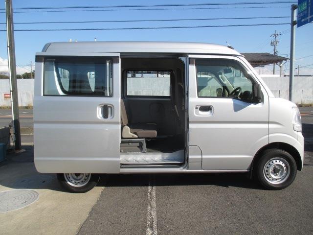 日産 ＮＶ１００クリッパーバン