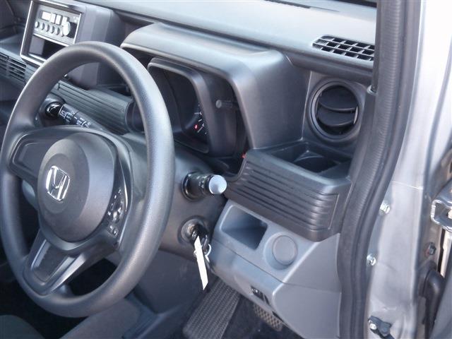 Ｎ－ＶＡＮ Ｇ・ホンダセンシング　衝突軽減ブレーキ・車線逸脱・横滑り防止・アイドリングストップ・キーレス・ＥＴＣ・クルーズコントロール・ＡＢＳ・パワーウインドウ（前席）・両側スライドドア・保証書・取扱説明書・・（15枚目）