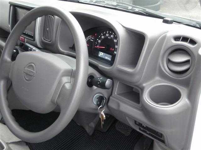 ＮＶ１００クリッパーバン ＤＸ　ＧＬセーフティパッケージ　ハイルーフ　４ＡＴ　ナビ・衝突軽減ブレーキ・車線逸脱・ＥＴＣ・キーレス・横滑り防止・ＡＢＳ・バックカメラ・コーナーセンサー・オートライト・オートハイビーム・電格ミラー・セキュリティ・Ｂｌｕｅｔｏｏｔｈ（16枚目）