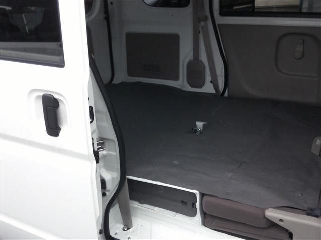 ＮＶ１００クリッパーバン ＤＸ　ＧＬセーフティパッケージ　ハイルーフ　４ＡＴ　ナビ・衝突軽減ブレーキ・車線逸脱・ＥＴＣ・キーレス・横滑り防止・ＡＢＳ・バックカメラ・コーナーセンサー・オートライト・オートハイビーム・電格ミラー・セキュリティ・Ｂｌｕｅｔｏｏｔｈ（32枚目）