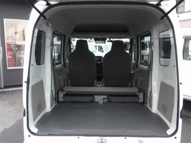 ＮＶ１００クリッパーバン ＤＸ　ＧＬセーフティパッケージ　ハイルーフ　４ＡＴ　ナビ・衝突軽減ブレーキ・車線逸脱・ＥＴＣ・キーレス・横滑り防止・ＡＢＳ・バックカメラ・コーナーセンサー・オートライト・オートハイビーム・電格ミラー・セキュリティ・Ｂｌｕｅｔｏｏｔｈ（34枚目）