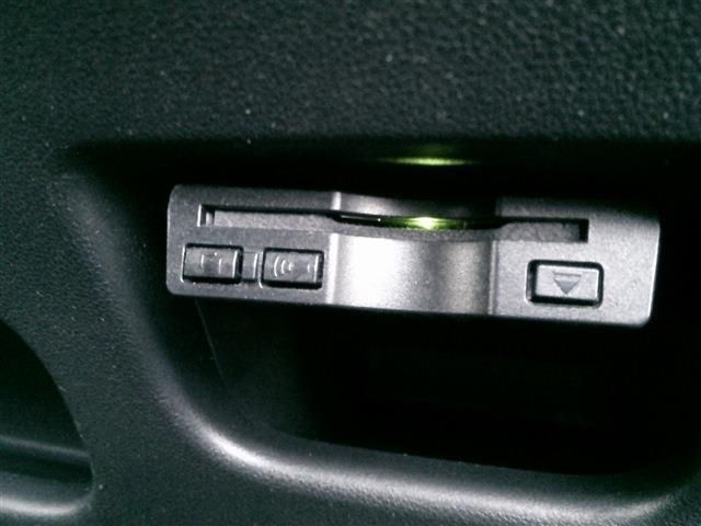 ムーヴ カスタム　Ｘ　ＳＡ　純正ナビ＆フルセグＴＶ・スマートキー・バックカメラ・ＥＴＣ・横滑り防止・衝突軽減ブレーキ・アイドリングストップ・Ｐスタート・ウインカーミラー・Ｂｌｕｅｔｏｏｔｈ・ＣＤ・ＤＶＤ再生可・電格ミラー・ベンチ（22枚目）