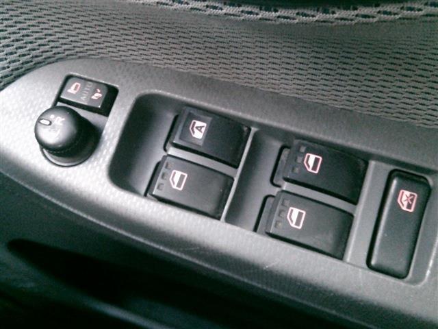 ムーヴ カスタム　Ｘ　ＳＡ　純正ナビ＆フルセグＴＶ・スマートキー・バックカメラ・ＥＴＣ・横滑り防止・衝突軽減ブレーキ・アイドリングストップ・Ｐスタート・ウインカーミラー・Ｂｌｕｅｔｏｏｔｈ・ＣＤ・ＤＶＤ再生可・電格ミラー・ベンチ（24枚目）