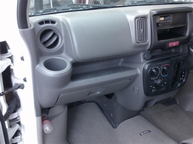 エブリイ ＰＡ　ドアバイザー・集中ドアロック・両側スライドドア・エアコン・パワーステアリング・ダブルエアバッグ・ＡＭ／ＦＭラジオ・レベライザー・取扱説明書・・（13枚目）