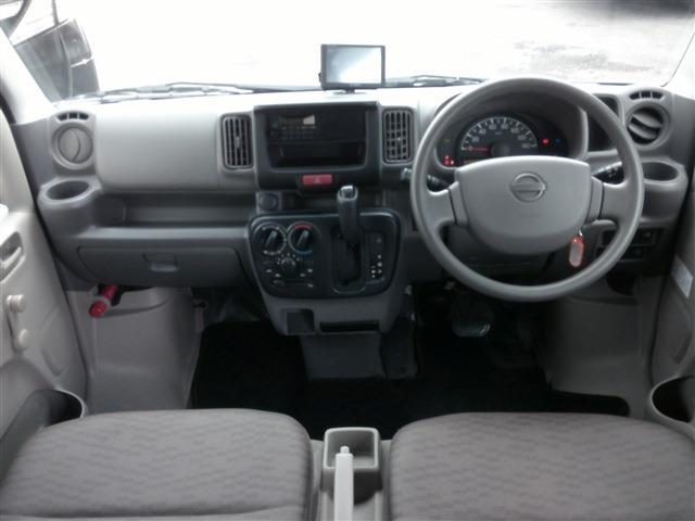 NV100クリッパーバン DX ハイルーフ 5AGS ポータブルナビ・ドラレコ・キーレス・2nd発進・セキュリティ・両側スライドドア・エアコン・パワステ・ダブルエアバッグ・ABS・保証書・取扱説明書・・(3枚目)