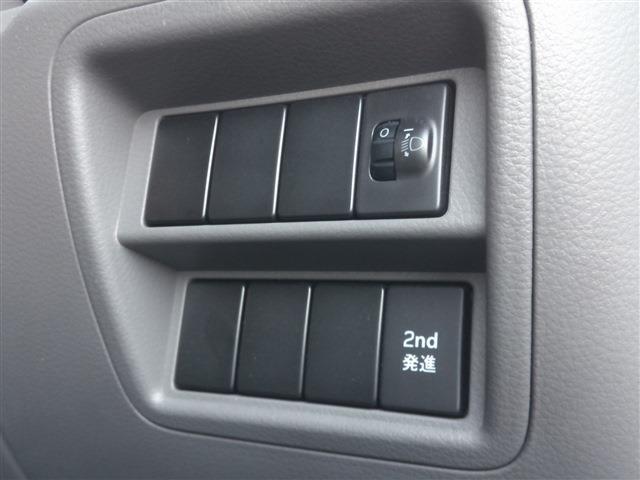 NV100クリッパーバン DX ハイルーフ 5AGS ポータブルナビ・ドラレコ・キーレス・2nd発進・セキュリティ・両側スライドドア・エアコン・パワステ・ダブルエアバッグ・ABS・保証書・取扱説明書・・(14枚目)