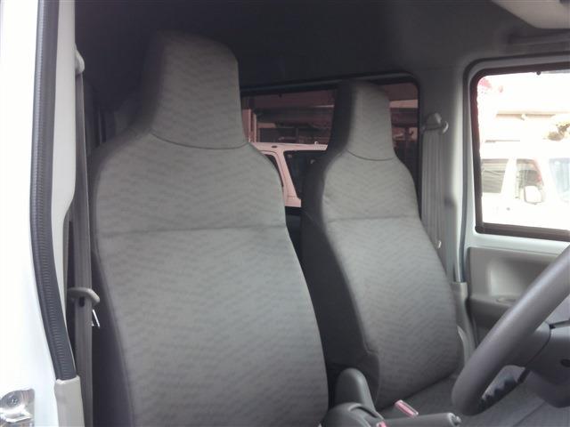 NV100クリッパーバン DX ハイルーフ 5AGS ポータブルナビ・ドラレコ・キーレス・2nd発進・セキュリティ・両側スライドドア・エアコン・パワステ・ダブルエアバッグ・ABS・保証書・取扱説明書・・(24枚目)