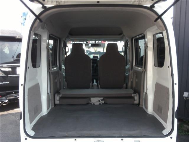 NV100クリッパーバン DX ハイルーフ 5AGS ポータブルナビ・ドラレコ・キーレス・2nd発進・セキュリティ・両側スライドドア・エアコン・パワステ・ダブルエアバッグ・ABS・保証書・取扱説明書・・(32枚目)