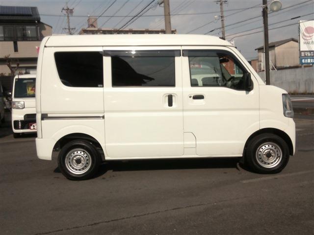 NV100クリッパーバン DX ハイルーフ 5AGS ポータブルナビ・ドラレコ・キーレス・2nd発進・セキュリティ・両側スライドドア・エアコン・パワステ・ダブルエアバッグ・ABS・保証書・取扱説明書・・(42枚目)