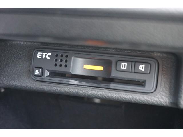 S HDDナビスペシャルパッケージ ワンオーナー車両 後期モデル 黒革パワーシート&ヒーター 純正HDDナビゲーション バックカメラ フルセグTV 後席モニター 両側電動スライドドア キセノンヘッドライト ビルトインETC(49枚目)