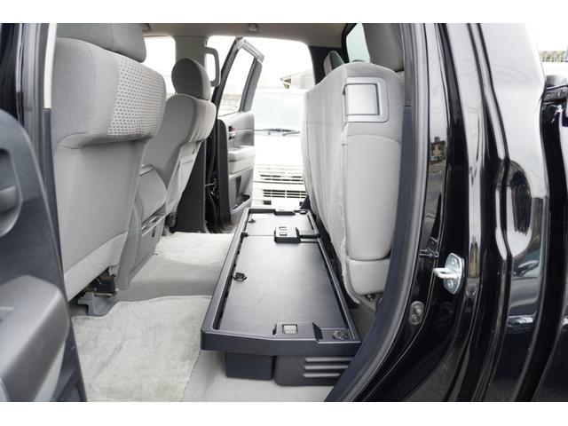 タンドラ ダブルキャブ　ＳＲ５　２０１０ｙモデル・リフトアップ・ＦＵＥＬ２０インチアルミ・オーバーフェンダー・ギブソンマフラー・フロント／サイド／バックモニター・外ヘッドライト・外テールランプ・アルパイン８インチナビ・地デジ・ＥＴＣ（53枚目）