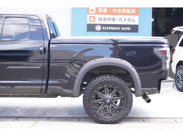 タンドラ ダブルキャブ　ＳＲ５　２０１０ｙモデル・リフトアップ・ＦＵＥＬ２０インチアルミ・オーバーフェンダー・ギブソンマフラー・フロント／サイド／バックモニター・外ヘッドライト・外テールランプ・アルパイン８インチナビ・地デジ・ＥＴＣ（67枚目）