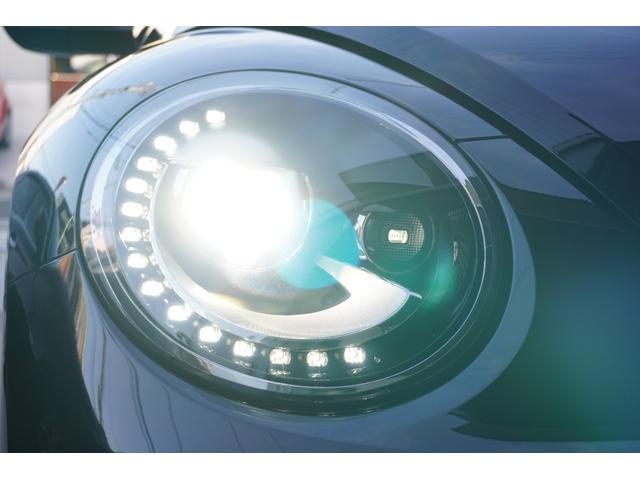 ザ・ビートル デザインレザーパッケージ　ブラックレザーシート・純正１７インチＡＷ・シートヒーター・ＨＩＤヘッドライト・革巻きハンドル・パドルシフト・ステアリングスイッチ・純正オーディオ・純正フロアマット・デュアルオートエアコン・禁煙車（67枚目）