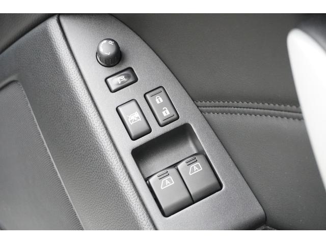 スカイライン ３７０ＧＴ　タイプＳＰ　電動サンルーフ・本革シート・純正ナビ・オプションバンパー・フジツボマフラー・純正１９インチアルミホイール・木目調パネル・前後対向キャリパー・インフィニティエンブレム・ブラックグリル・シートヒーター（42枚目）