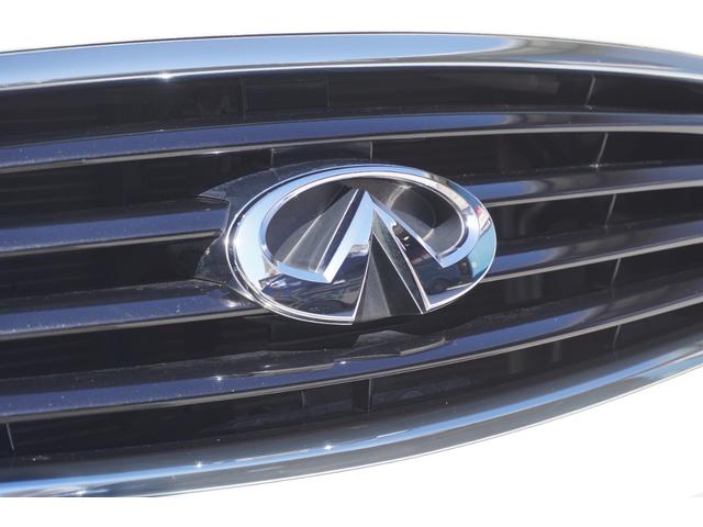 スカイライン ３７０ＧＴ　タイプＳＰ　電動サンルーフ・本革シート・純正ナビ・オプションバンパー・フジツボマフラー・純正１９インチアルミホイール・木目調パネル・前後対向キャリパー・インフィニティエンブレム・ブラックグリル・シートヒーター（79枚目）