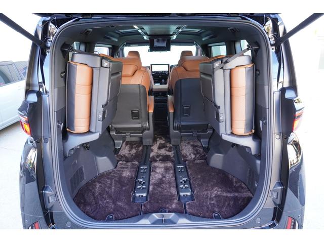 ヴェルファイアハイブリッド Ｚ　プレミア　ユーザー様買取車両・モデリスタ・本革シート・純正ナビ・３６０度カメラ・トヨタチームメイト・セーフティセンス・ムーンルーフ・ユニバーサルステップ・前後ドラレコ・後席ディスプレイ・レーダークルコン・ＥＴＣ（18枚目）