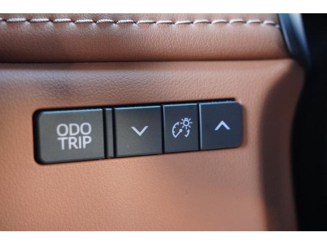 �����Ђ̍݌ɎԂ̓N���[�j���O�ƎҔC���ɂ���̂ł͂Ȃ��A���Ɍ�X�^�b�t�������O�ꂵ�ē����̃N���[�j���O���s���܂��B�܂��A�G���W�����[����z�C�[���A�O���Ȃǂ����q�l�ɂ�����������l�d�グ�Ă���܂��B