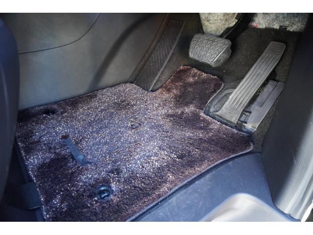 ���{�f�B�[�R�[�e�B���O����܂��I�v���̋Z�𐥔񂱂̋@��Ɋ��\�������܂��I�D�ꂽ�h���ی�͂œh�������͂ɃK�[�h����Ɠ����ɐ[�����ƐF�����A�P�������Ԃɗ^���܂��􈤎Ԃ������ԁA�Y��ȏ�Ԃ��ێ����܂��I