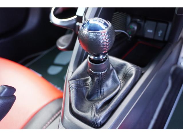 ★スタイリッシュな１台です。各種カスタムもお気軽にご相談下さいませ！セキュリティー、車高調組み込み、エアロパーツ取付、板金修理などなど、アフターサービスもしっかりとご対応させて頂きます！