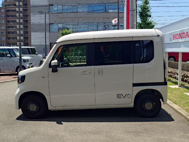 Ｎ－ＶＡＮ ｅ： ｅ：　ファン　当店試乗車　８インチナビ　両側スライドドア　クリアランスソナー　レーンアシスト　スマートキー　電動格納ミラー　ＣＶＴ　ＥＳＣ　エアコン　パワーウィンドウ　運転席エアバッグ　助手席エアバッグ（15枚目）
