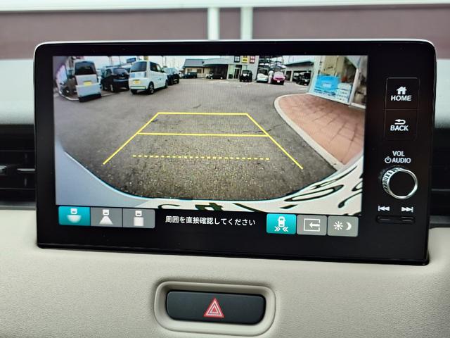 ヴェゼル ｅ：ＨＥＶ　Ｚ・ＰＬａＹパッケージ　当店試乗車　４ＷＤ　９インチナビ　クリアランスソナー　オートクルーズコントロール　レーンアシスト　衝突被害軽減システム　オートライト　ＬＥＤヘッドランプ　電動リアゲート　アルミホイール（5枚目）
