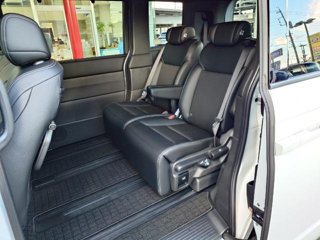 ステップワゴン e:HEVスパーダ 当店試乗車 ETC11インチナビ 10インチリアモニター クリアランスソナー オートクルーズコントロール 衝突被害軽減システム 両側電動スライドドア LEDヘッドランプ 電動リアゲート シートヒーター(6枚目)