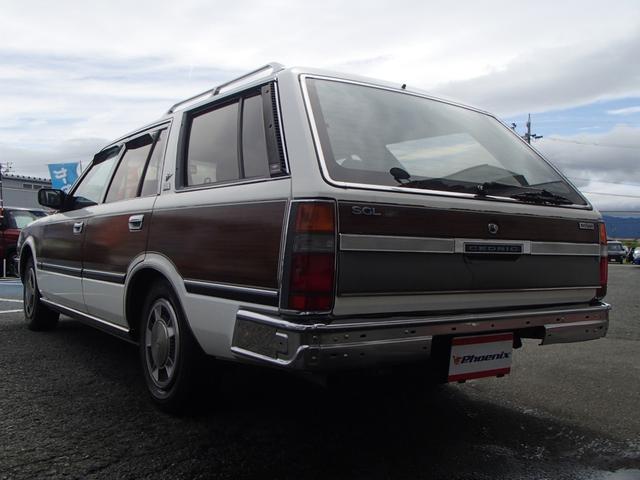 セドリックワゴン SGLリミテッド ★ベンチシート★コラムシフト★三列シート★ ★ベンチシート★コラムシフト★三列シート★8人乗り★ETC★電動アンテナ★ウッドパネル★前後メッキバンパー★メッキサイドミラー★ウッドデカール★電各ミラー★メッキドアバイザー★タイミングベルト交換済み(17枚目)