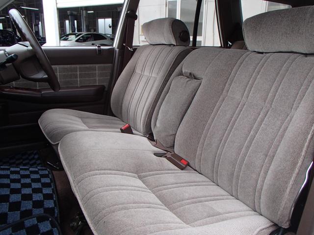 セドリックワゴン SGLリミテッド ★ベンチシート★コラムシフト★三列シート★ ★ベンチシート★コラムシフト★三列シート★8人乗り★ETC★電動アンテナ★ウッドパネル★前後メッキバンパー★メッキサイドミラー★ウッドデカール★電各ミラー★メッキドアバイザー★タイミングベルト交換済み(42枚目)