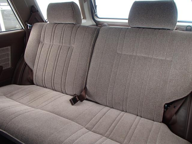 セドリックワゴン SGLリミテッド ★ベンチシート★コラムシフト★三列シート★ ★ベンチシート★コラムシフト★三列シート★8人乗り★ETC★電動アンテナ★ウッドパネル★前後メッキバンパー★メッキサイドミラー★ウッドデカール★電各ミラー★メッキドアバイザー★タイミングベルト交換済み(45枚目)