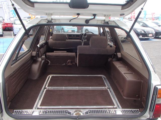 セドリックワゴン SGLリミテッド ★ベンチシート★コラムシフト★三列シート★ ★ベンチシート★コラムシフト★三列シート★8人乗り★ETC★電動アンテナ★ウッドパネル★前後メッキバンパー★メッキサイドミラー★ウッドデカール★電各ミラー★メッキドアバイザー★タイミングベルト交換済み(48枚目)