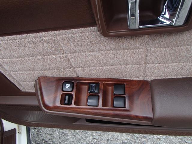 セドリックワゴン SGLリミテッド ★ベンチシート★コラムシフト★三列シート★ ★ベンチシート★コラムシフト★三列シート★8人乗り★ETC★電動アンテナ★ウッドパネル★前後メッキバンパー★メッキサイドミラー★ウッドデカール★電各ミラー★メッキドアバイザー★タイミングベルト交換済み(77枚目)