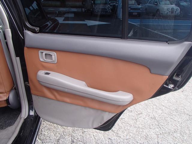 マーチ コレット★コペルボニート仕様★ミヤセ自動車製コペルボニート★　バンデンプラ・プリンセス仕様★ＨＤＤナビ★前後ドライブレコーダー★ＥＴＣ★ウッドパネル★革調シートカバー★メッキバンパー★メッキホイールカバー★丸目ヘッドライト★メッキグリル★４速ＡＴ★トノカバー（41枚目）