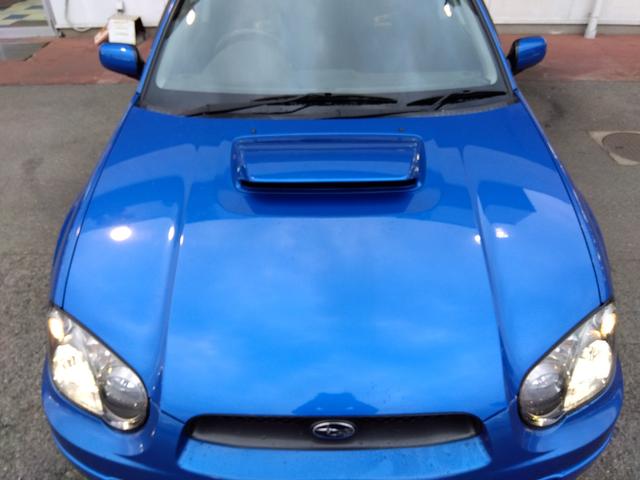 インプレッサ ＷＲＸ　２００４　Ｖリミテッド★インタークーラーターボ★　★ターボモデル★４ＷＤ★Ｅ型★ＳＴＩフロントスポイラー★ＳＴＩゲノムマフラー★大型リアスポイラー★純正ＲＡＹＳ１７インチホイール★特別仕様車専用内装★キーレスキー★ＨＩＤ／ヘッドライト★ステアシフト★（18枚目）