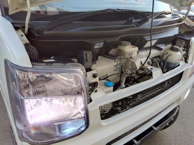 エブリイワゴン ＰＺターボ４ＷＤ★パワースライド★３５ＭＭリフトアップ★　★プラスラインバンパー★スキッドプレート★アルミホイール★Ｍ／Ｔタイヤ★黒革調シート★８型ナビ★フルセグ★バックカメラ★ベッドキット★リフトアップ★パワスラ★ＨＩＤライト★ＬＥＤフォグ★社外マフラー★（61枚目）