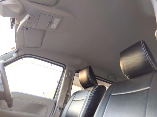 エブリイワゴン ＰＺターボ４ＷＤ★パワースライド★３５ＭＭリフトアップ★　★プラスラインバンパー★スキッドプレート★アルミホイール★Ｍ／Ｔタイヤ★黒革調シート★８型ナビ★フルセグ★バックカメラ★ベッドキット★リフトアップ★パワスラ★ＨＩＤライト★ＬＥＤフォグ★社外マフラー★（74枚目）