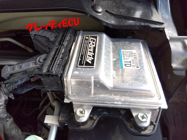 アルトワークス ５速ＭＴ★ＧＲｅｄｄｙ仕様Ｉ／ＣマフラーＥＣＵ車高調★　★ＧＲｅｄｄｙ仕様★インタークーラー★スポーツＥＣＵ★車高調★マフラー★強化クラッチ★クイックシフト★カロッツェリア９インチディスプレイオーディオ★バックカメラ★ＢＴ★ＥＴＣ★ドラレコ★レカロシート★（15枚目）