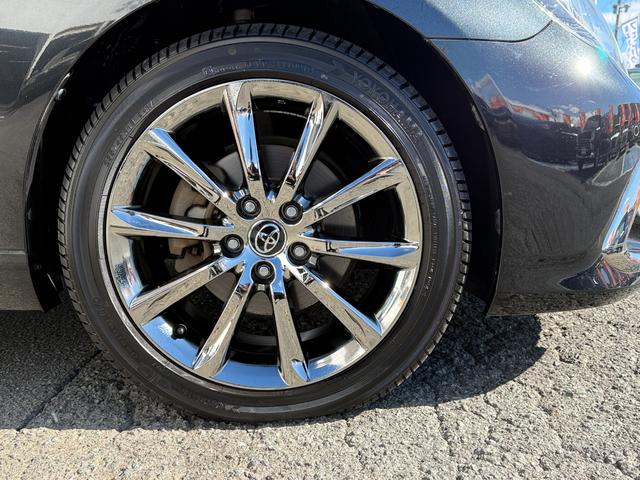 ★トヨタセーフティーセンス★スマートキー★プッシュスタート★ハーフレザーシート★アダプティブクルーズコントロール★パドルシフト★ＬＥＤ／オートライト★フォグ★ステアリングスイッチ★純正メッキホイール★