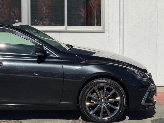 ★トヨタセーフティーセンス★スマートキー★プッシュスタート★ハーフレザーシート★アダプティブクルーズコントロール★パドルシフト★ＬＥＤ／オートライト★フォグ★ステアリングスイッチ★純正メッキホイール★