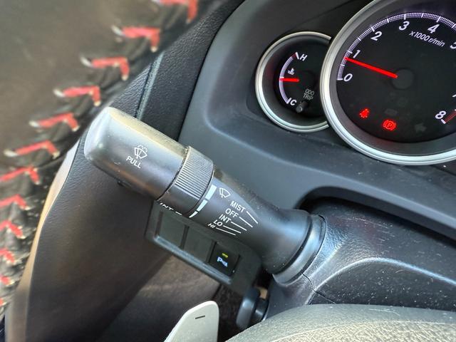 ★トヨタセーフティーセンス★スマートキー★プッシュスタート★ハーフレザーシート★アダプティブクルーズコントロール★パドルシフト★ＬＥＤ／オートライト★フォグ★ステアリングスイッチ★純正メッキホイール★