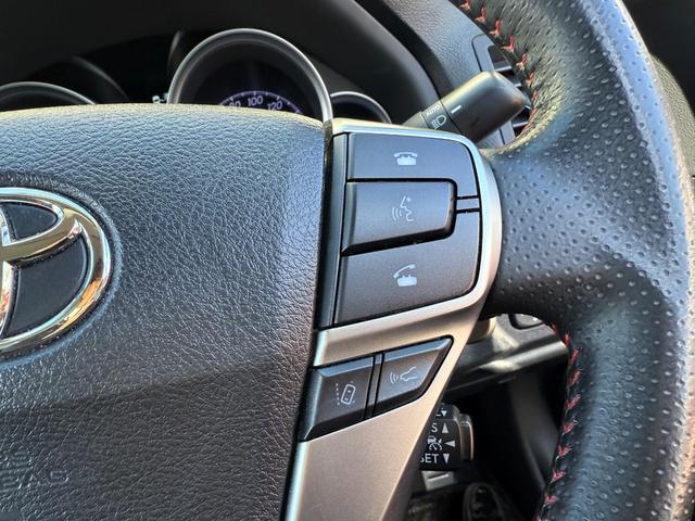 ★トヨタセーフティーセンス★スマートキー★プッシュスタート★ハーフレザーシート★アダプティブクルーズコントロール★パドルシフト★ＬＥＤ／オートライト★フォグ★ステアリングスイッチ★純正メッキホイール★