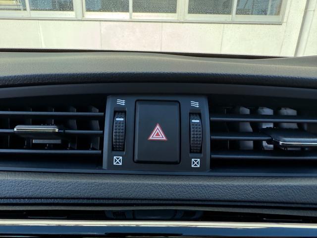 ★トヨタセーフティーセンス★スマートキー★プッシュスタート★ハーフレザーシート★アダプティブクルーズコントロール★パドルシフト★ＬＥＤ／オートライト★フォグ★ステアリングスイッチ★純正メッキホイール★