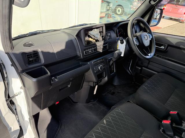 アトレー RS ★ターボモデル★スマートアシスト★スマートキー★4WD ★スマートアシスト★スマートキー★プッシュスタート★切り替え4WD★ACC★両側ワンタッチパワースライドドア★LED/オートライト★リアヒーター★オーバーヘッドコンソール★アイドリングストップ★ETC(50枚目)